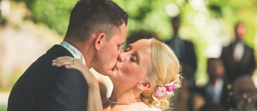 22.08.2015 - Hochzeit auf dem Rittergut Hofspiegelberg in Lauenstein: Linda und Dennis
